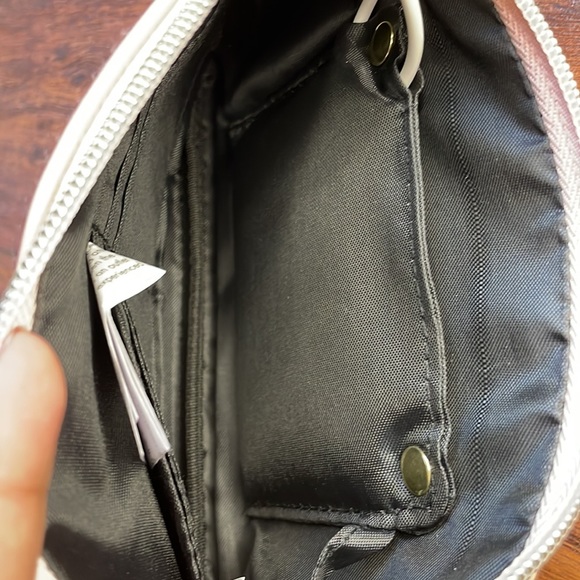 Charging Wallet - Picture 8 of 8